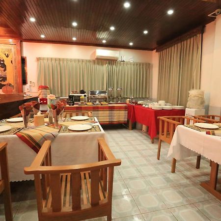 Myit Sone Hotel Mandalay Buitenkant foto