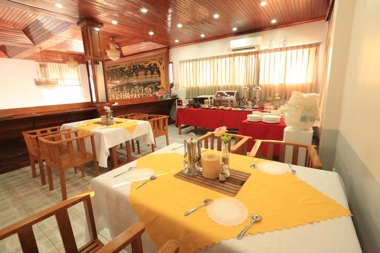 Myit Sone Hotel Mandalay Buitenkant foto