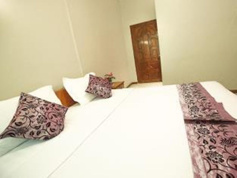 Myit Sone Hotel Mandalay Buitenkant foto