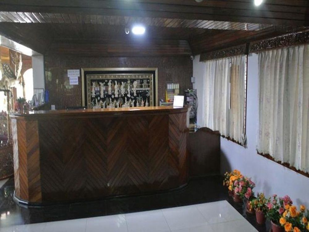 Myit Sone Hotel Mandalay Buitenkant foto