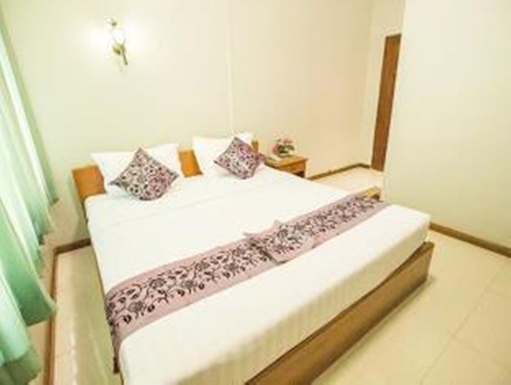 Myit Sone Hotel Mandalay Buitenkant foto