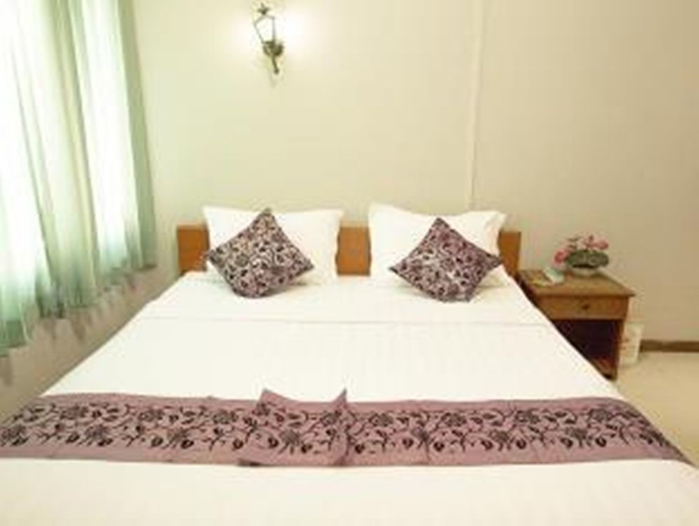 Myit Sone Hotel Mandalay Buitenkant foto